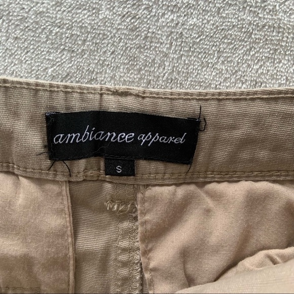 Tan shorts by ambiance apparel size sm with belt - Picture 7 of 7